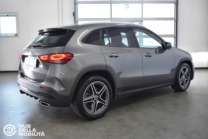 MERCEDES-BENZ GLA 220 d Automatic 4Matic Premium